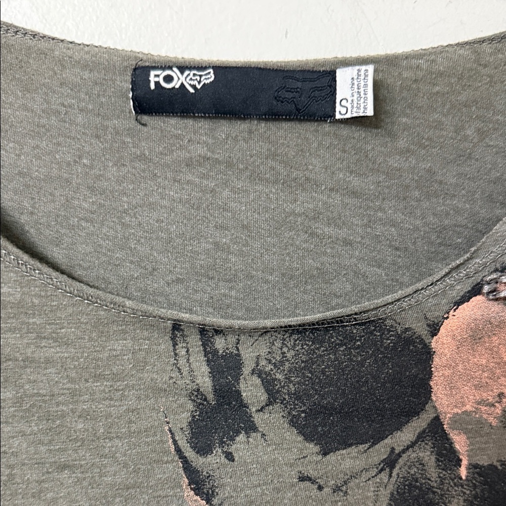Fox Olive and Black Graphic Long Sleeve Top Y2K - Picture 3 of 3